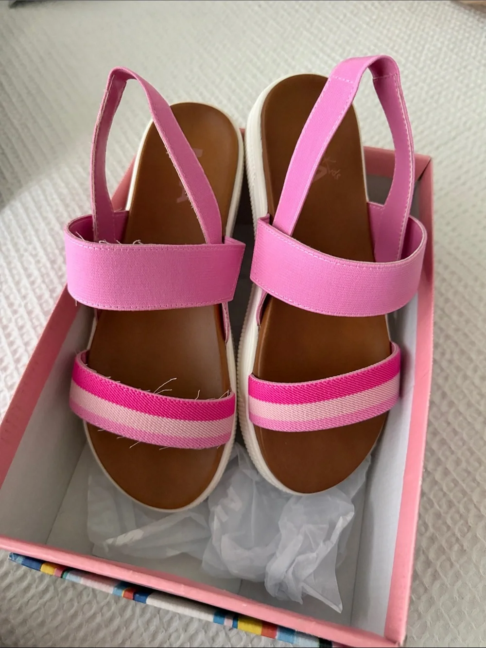 MIA lightweight sandals